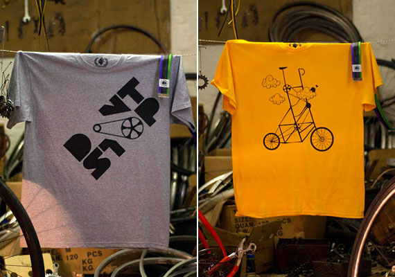 A <a href="http://felvarrom.hu/long-tall-bike-2" target="_blank"><b>Felvarrom.hu-nál</b></a> nagyon mókás biciklis pólókat is beszerezhetsz - bár ezeket inkább a pasid fogja hordani.