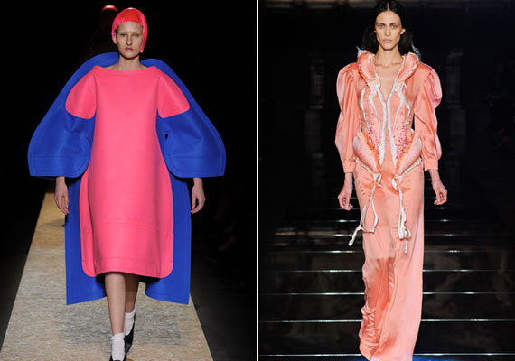 Comme des Garçons kosztümje egy túlérett gyümölcsre hasonlít, Francesco Scognamiglio ruhája pedig olyan, mintha valaki kívülről hordaná a tüdejét.