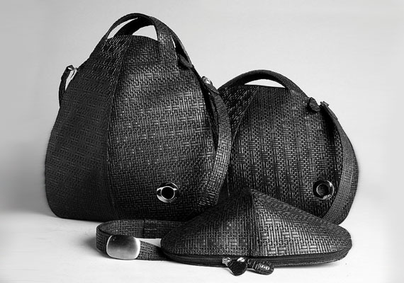 A 2009-es Black Collection. /Forrás: http://www.facebook.com/agneskovacs.leather.design/