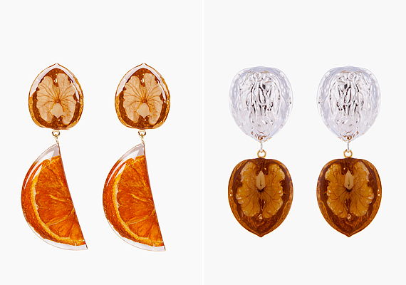 Az ékszerek igazi Mikulás-hangulatot teremtenek: fülbevalók naranccsal és dióval. /Forrás: www.ssense.com/