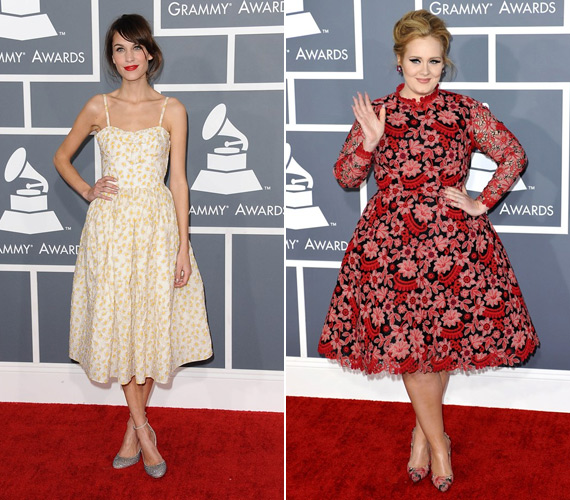 Alexa Chung és Adele is a virágos Valentino-ruha mellett döntött, és bár ne tette volna. Az előbbi inkább kertipartira való, ez a szőnyegszerű virágos ruha pedig a lehető legrosszabb választás a duci Adele-nak.