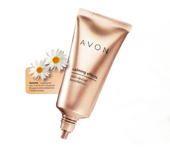 Az Avon hidratáló alapozója kamillát és aloe verát tartalmaz, minek köszönhetően kiválóan hidratálja és nyugtatja a hidegben megviselt, érzékeny bőrt. Ragyogóbbá, simábbá és egyenletesebbé varázsolja az arc tónusát, valamint védelmet nyújt az UVA- és UVB-sugarakkal szemben.