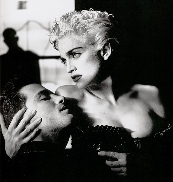 Madonna valamikor a nyolcvanas években, ahogy az ikonikus fotós látta. /Forrás: http://www.fashionodor.com/