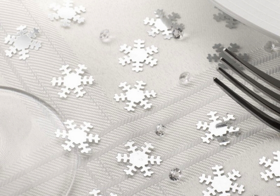 Apróság, de nagyon kedves része lehet a dekorációnak a hópehely formájú konfetti. /Forrás: Pinterest/